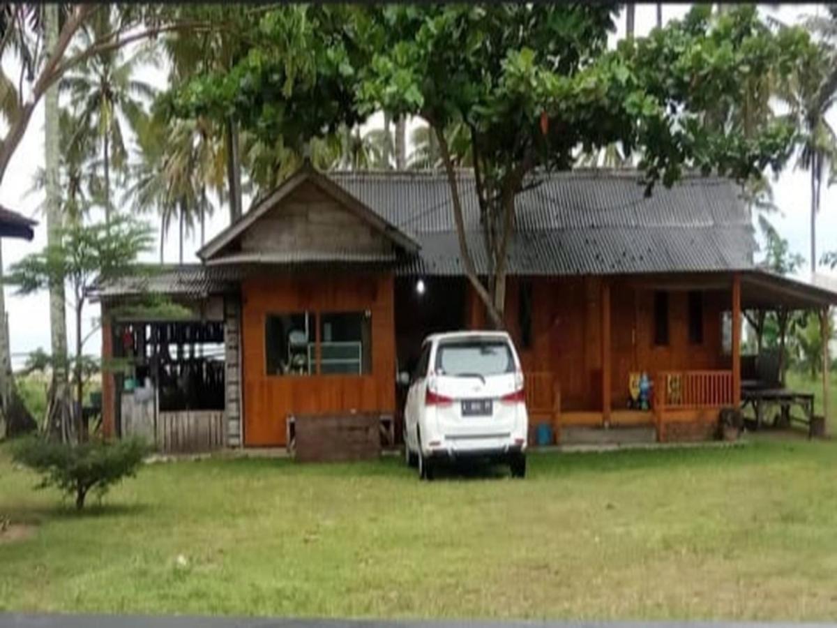 Villa Akbar Sawarna Luaran gambar