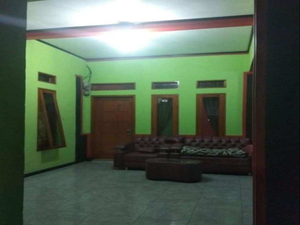 Villa Akbar Sawarna Luaran gambar